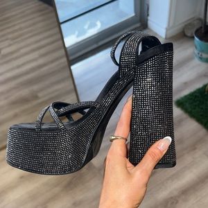 Zara BLING platforms